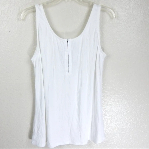 Torrid White Ribbed Hook and Eye Tank - Picture 2 of 5